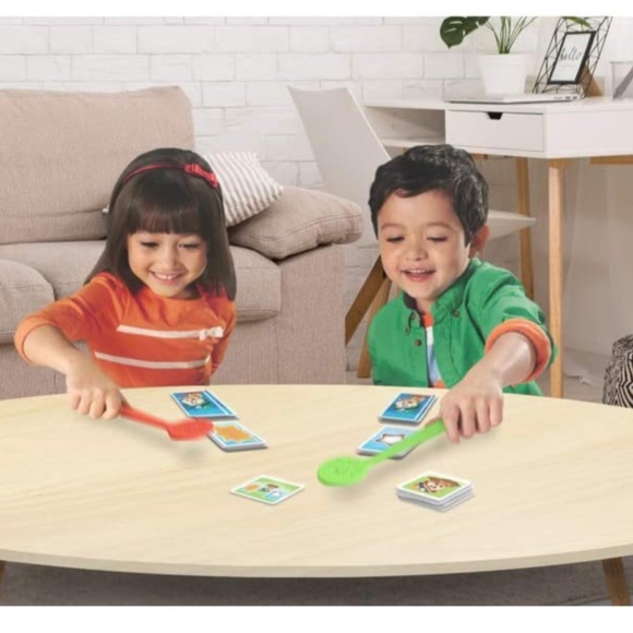 NEW WHAC-A-MOLE Match-A-MOLE Kids Card Matching Game - Picture 2 of 7